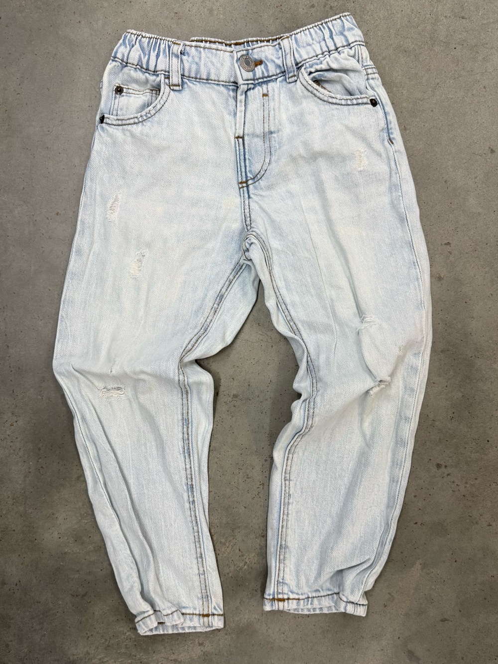 Zara Kids Light Wash Distressed Jeans Size 5